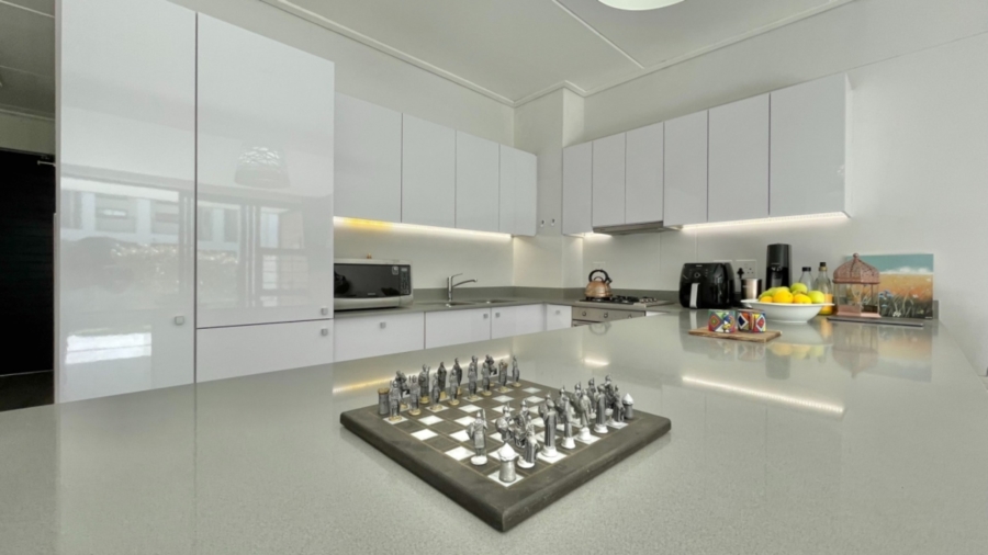 To Let 3 Bedroom Property for Rent in Paardevlei Western Cape